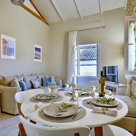 Nv Luxury Apartament *