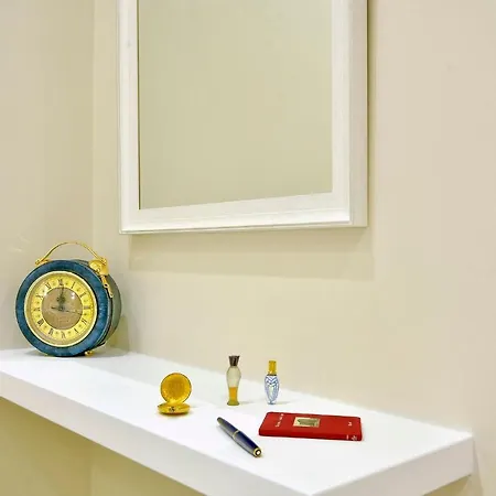 Nv Luxury コルフ島